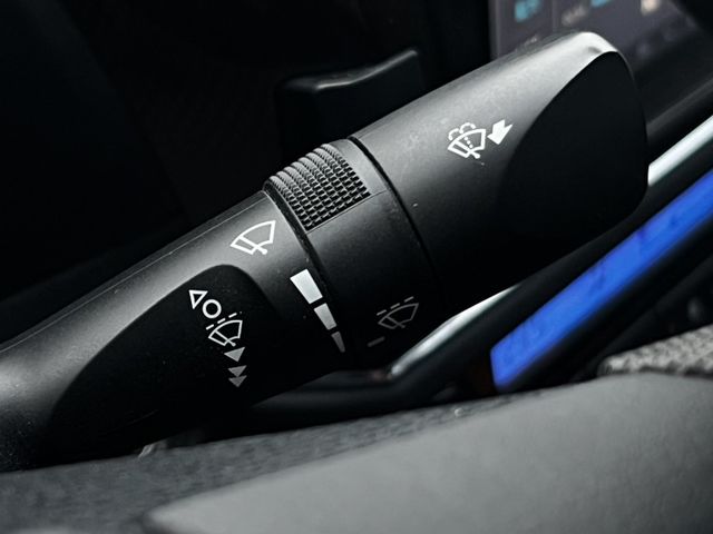 Toyota ALTIS  第24張相片