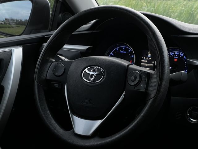 Toyota ALTIS  第27張相片