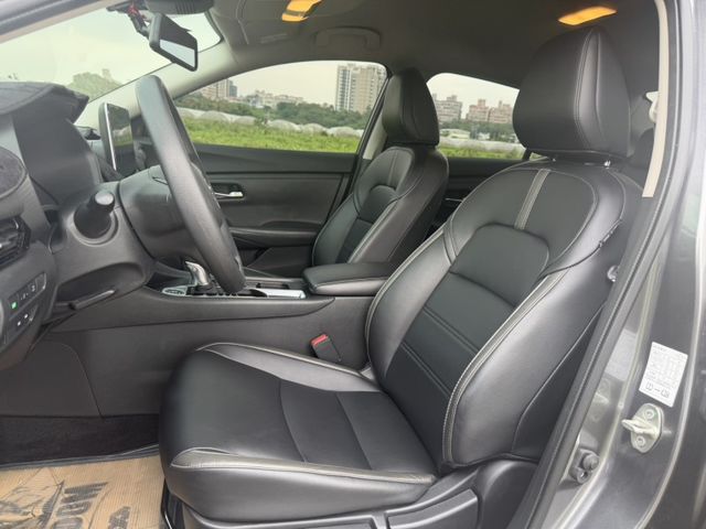 Nissan Sentra  第11張相片