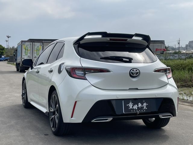 Toyota Auris  第7張相片