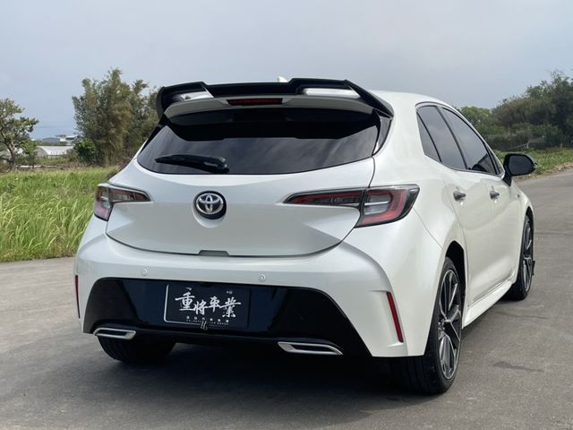 Toyota Auris  第8張相片