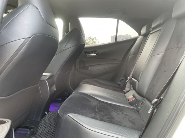 Toyota Auris  第11張相片