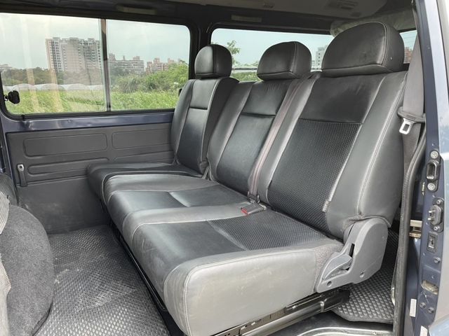 Mitsubishi Delica  第12張相片
