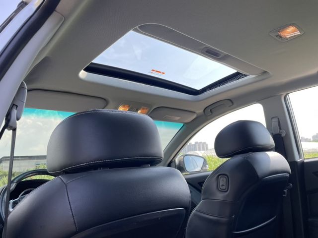 2014  LUXGEN U6 Turbo 旗艦版  第15張相片