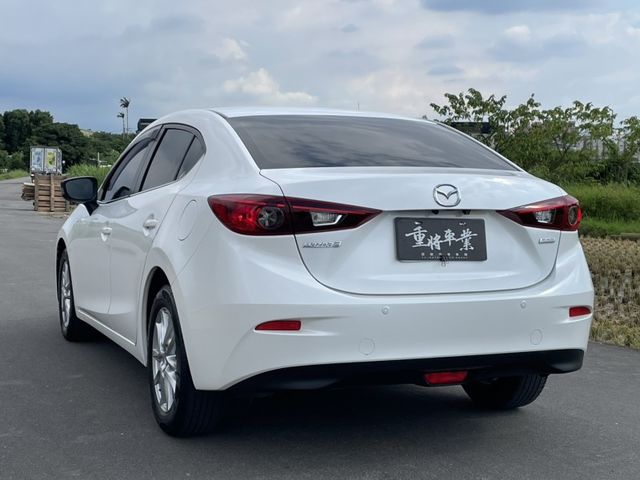 2015 MAZDA 馬3 4D 尊榮型 2.0  第5張相片