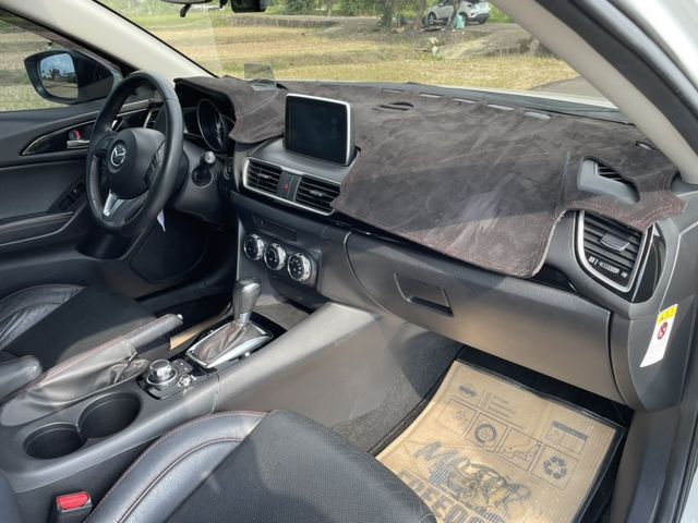 2015 MAZDA 馬3 4D 尊榮型 2.0  第13張相片