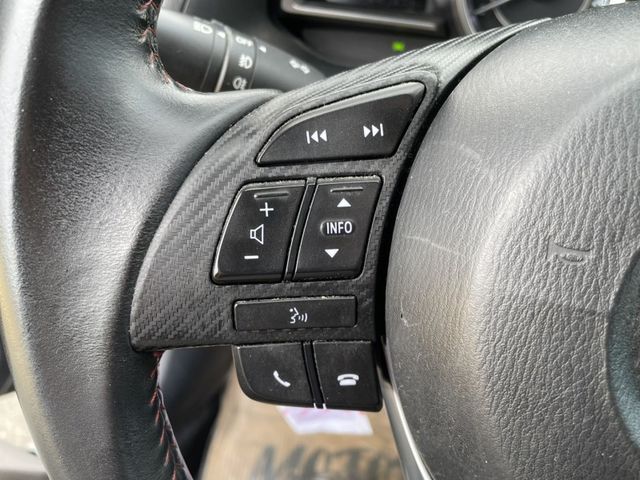 2015 MAZDA 馬3 4D 尊榮型 2.0  第17張相片