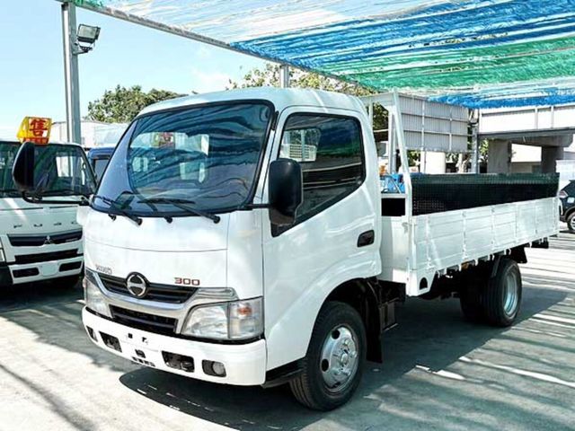 HINO日野 300  第1張相片