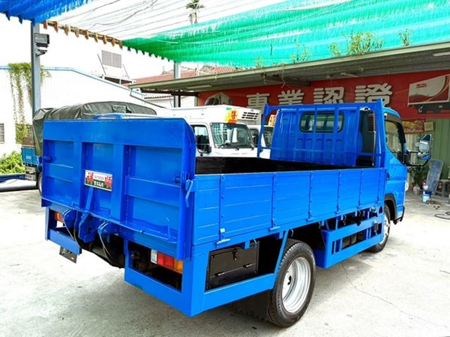 MITSUBISHI三菱 CANTER  第8張相片