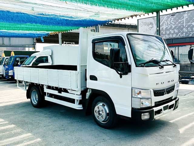 MITSUBISHI三菱 CANTER  第3張相片