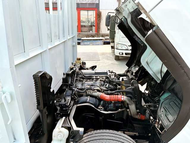 MITSUBISHI三菱 CANTER  第9張相片