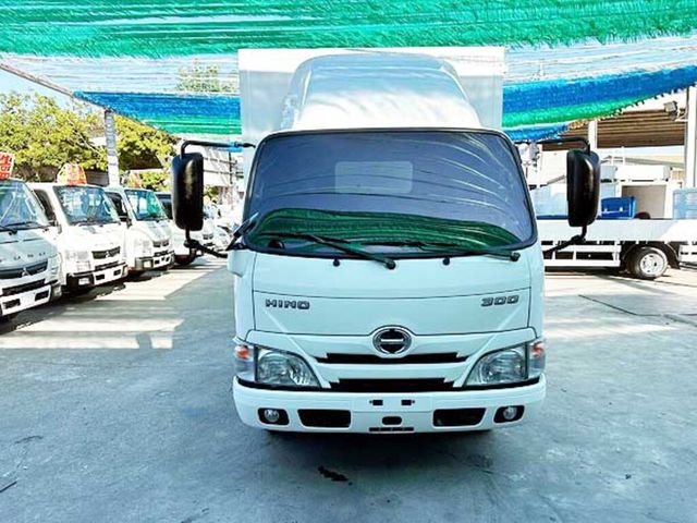 HINO日野 300  第2張相片