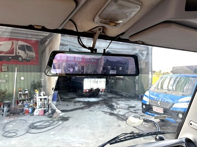 MITSUBISHI三菱 CANTER  第5張相片