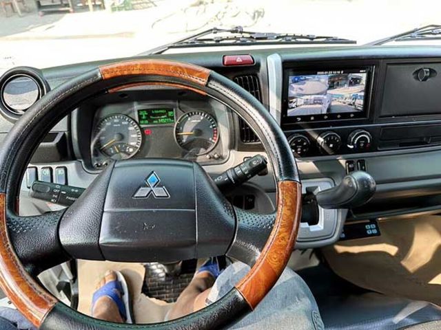 MITSUBISHI三菱 CANTER  第7張相片