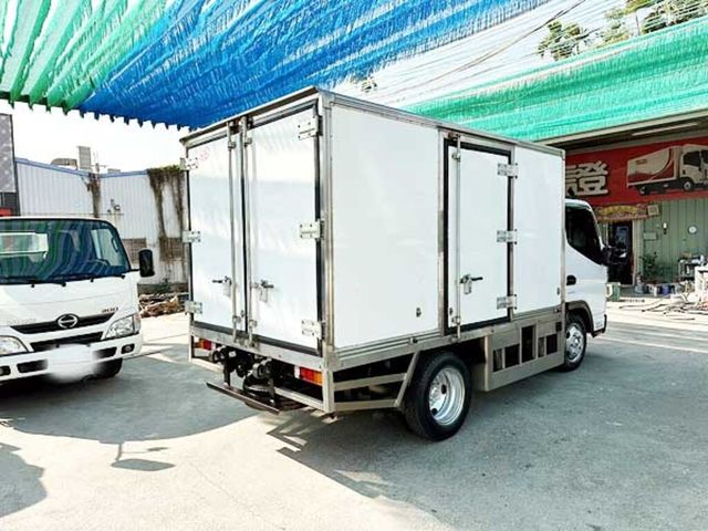 MITSUBISHI三菱 CANTER  第10張相片