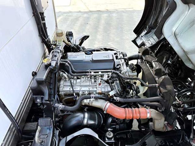 MITSUBISHI三菱 CANTER  第11張相片