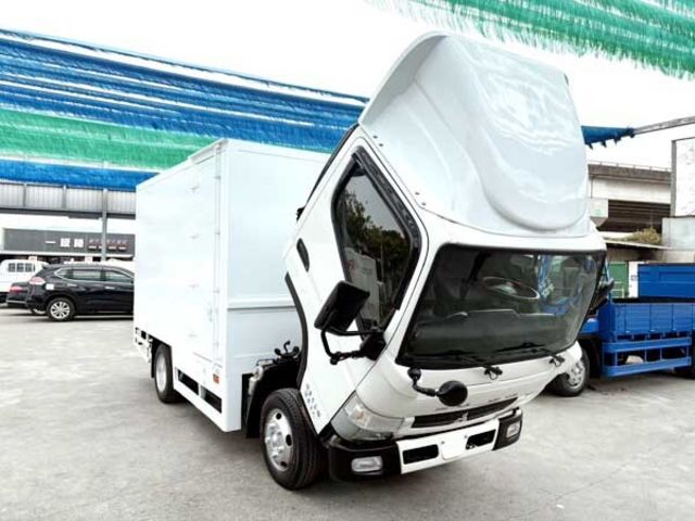 MITSUBISHI三菱 CANTER  第12張相片