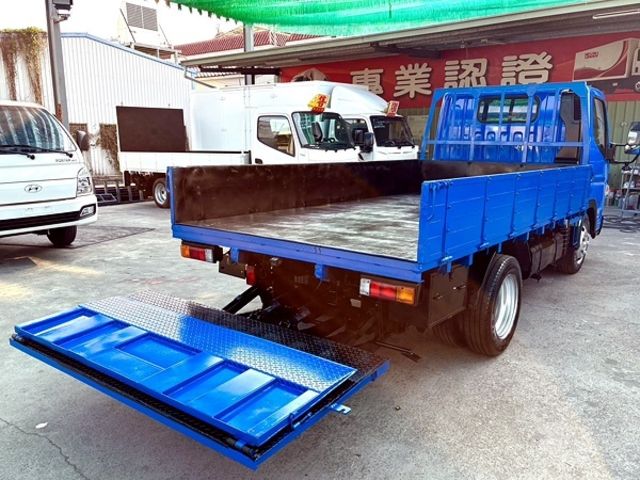 MITSUBISHI三菱 CANTER  第9張相片