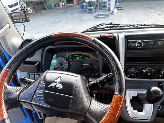 MITSUBISHI三菱 CANTER  第8張相片