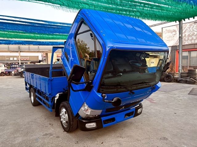 MITSUBISHI三菱 CANTER  第14張相片