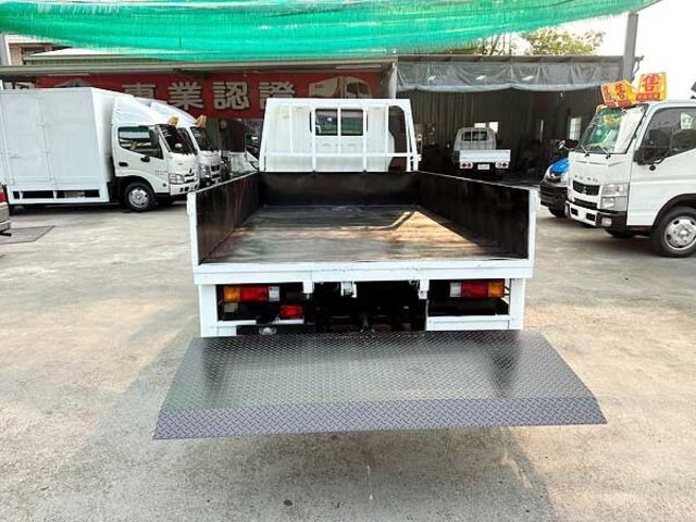 MITSUBISHI三菱 CANTER  第4張相片