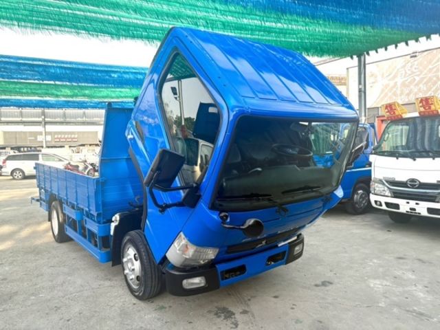 MITSUBISHI三菱 CANTER  第7張相片