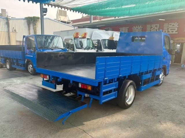 MITSUBISHI三菱 CANTER  第9張相片