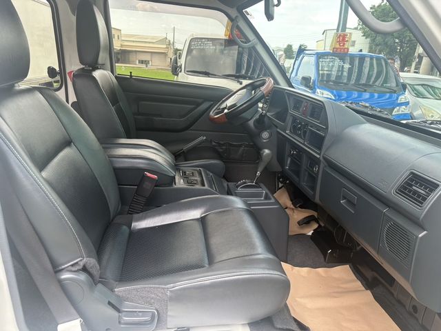 MITSUBISHI三菱 DELICA  第7張相片