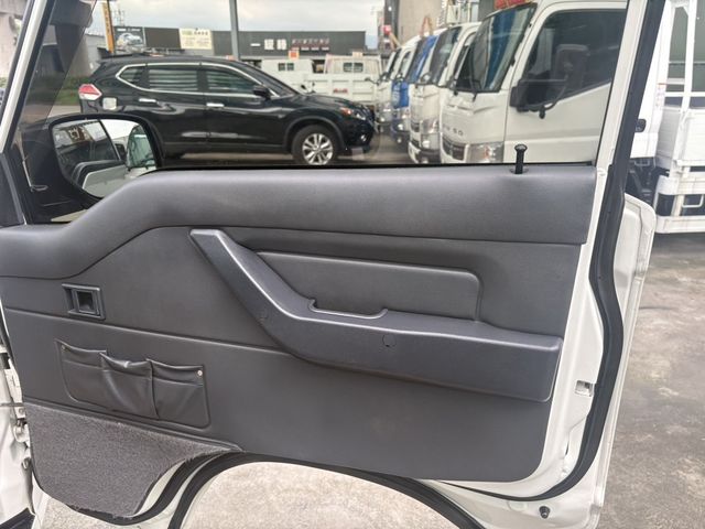 MITSUBISHI三菱 DELICA  第15張相片