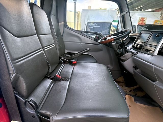 MITSUBISHI三菱 CANTER  第5張相片