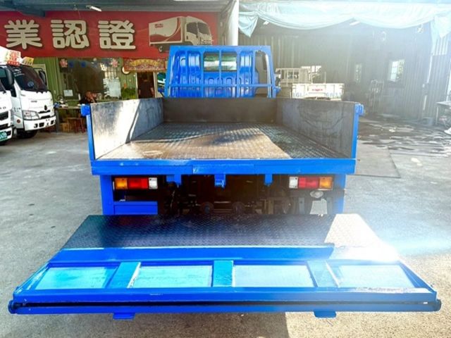 MITSUBISHI三菱 CANTER  第9張相片