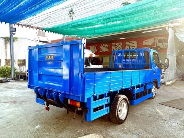MITSUBISHI三菱 CANTER  第10張相片
