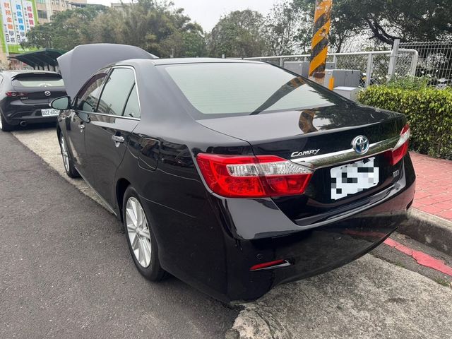 TOYOTA豐田 CAMRY HYBRID  第2張相片