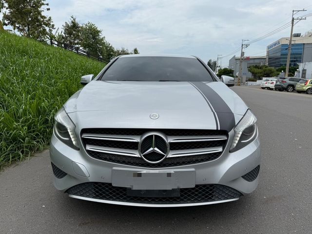 M-BENZ賓士 A180  第3張相片