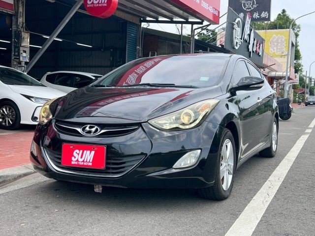 可認證 原鈑件 免鑰匙 方向盤快控鍵 定速  第1張相片