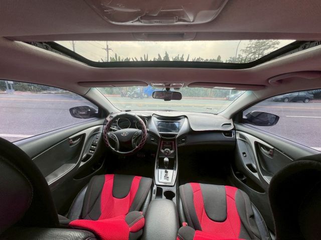 可認證 原鈑件 免鑰匙 方向盤快控鍵 定速  第3張相片