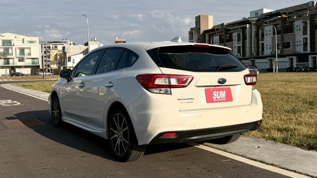 認證車 免鑰匙 倒車顯影 天窗 安卓機  第6張相片