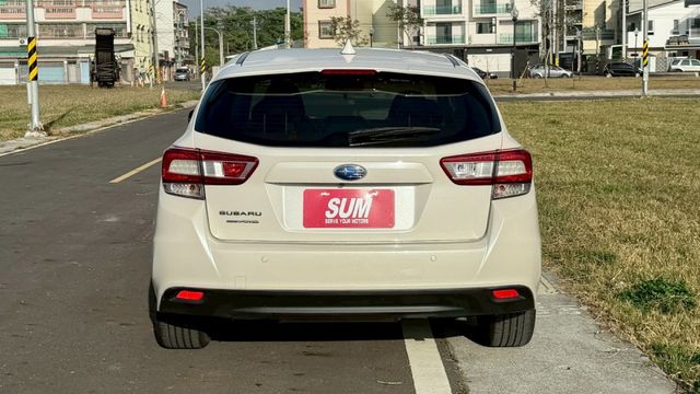 認證車 免鑰匙 倒車顯影 天窗 安卓機  第7張相片