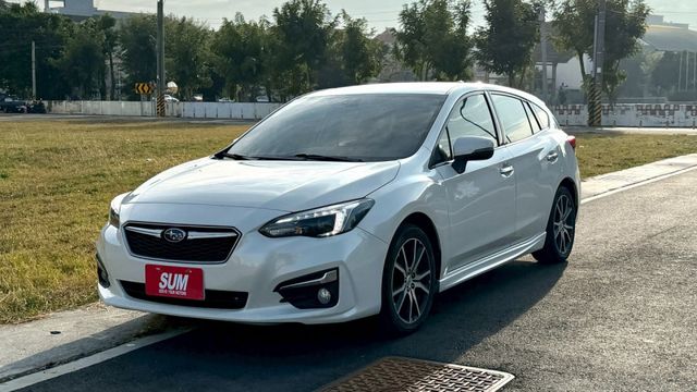 認證車 免鑰匙 倒車顯影 天窗 安卓機  第1張相片