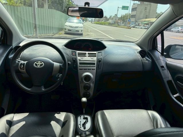 ❰ 認證車 ❱｜原鈑件✔｜引擎保固半年兩千公里｜恆溫空調｜音響快撥鍵｜可全額貸✔｜  第12張相片