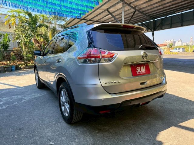 ❰ 認證車 ❱｜原鈑件✔｜影音特式版｜配備滿｜低里程｜定速巡航｜四條新胎｜本月下訂可贈送1年/2萬公里保固｜可全額貸✔｜  第4張相片