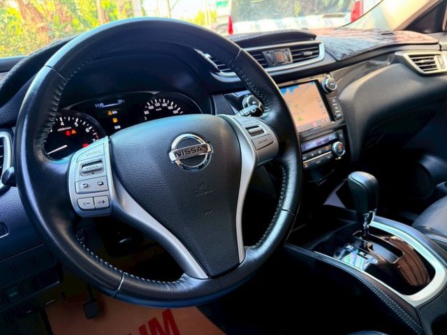 ❰ 認證車 ❱｜原鈑件✔｜影音特式版｜配備滿｜低里程｜定速巡航｜四條新胎｜本月下訂可贈送1年/2萬公里保固｜可全額貸✔｜  第11張相片