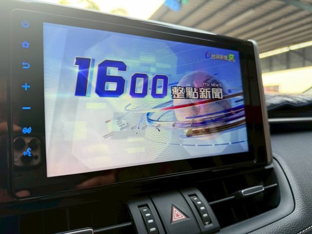 ❰ 認證車 ❱｜原鈑件✔｜尊爵版｜原漆｜一手車｜低里程｜全原廠保養｜ACC全速域｜環景360｜盲點偵測｜休旅車銷售冠軍!  第18張相片