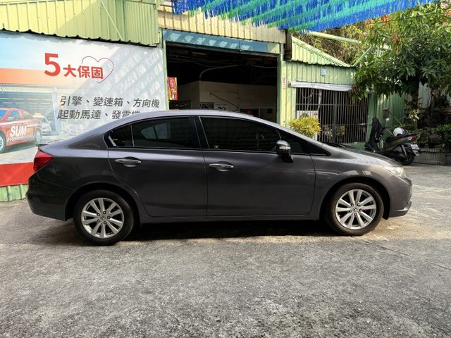 ❰ 一手車 ❱｜原鈑件✔｜全原廠保養｜低里程！｜換檔撥片｜定速巡航｜恆溫｜倒車顯影｜電動天窗｜可全額貸✔  第7張相片