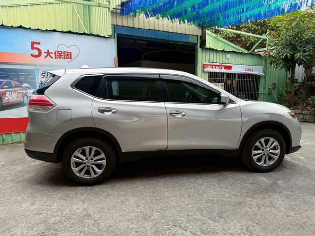 ❰ 認證車 ❱｜超便宜休旅車！｜超大車室空間.行李箱空間｜經典版✔｜本月下訂可贈送1年/2萬公里保固｜可全額貸✔｜  第7張相片