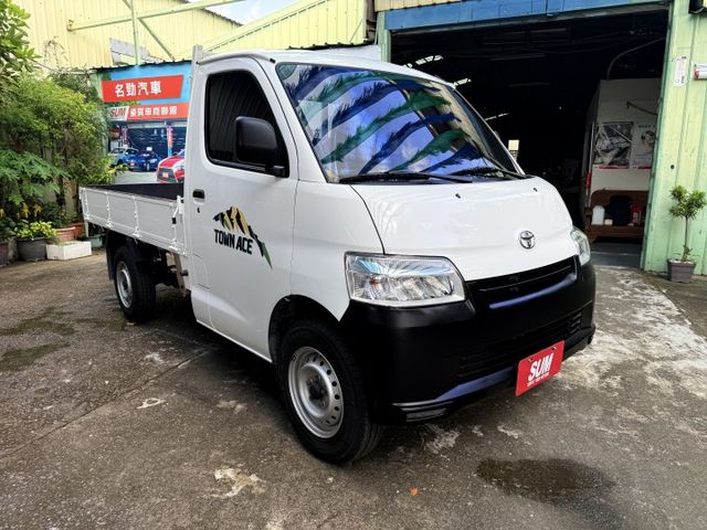 ❰ 原鈑件✔ 可認證 ❱｜低里程｜LED自動頭燈｜車況超好｜生意車首選!!｜可全額貸✔  第8張相片