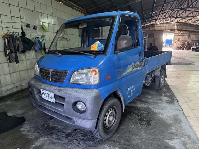 車輛整備中！！好車值得等待！！4傳小貨車！！超低里程！！  第2張相片