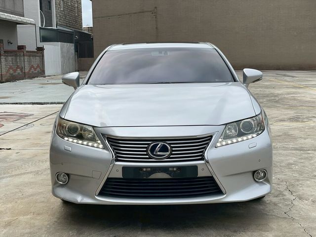 LEXUS凌志 ES300H  第3張相片