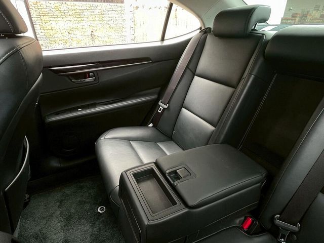 LEXUS凌志 ES300H  第9張相片