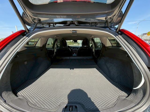 VOLVO富豪 V60  第11張相片